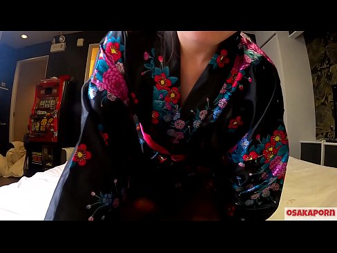 ❤️ Ung cosplay tjej älskar sex till orgasm med en spruta i en hästskötare och en avsugning. Asiatisk tjej med hårig fitta och vackra bröst i traditionell japansk dräkt i amatörvideo som visar onani med knullleksaker. Sakura 3 OSAKAPORN. Anal porr at us ﹏