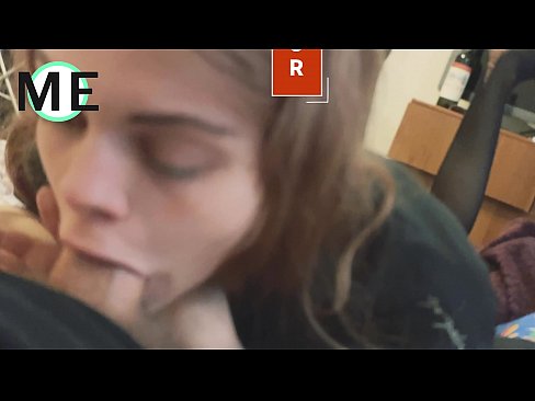 ❤️ Hals kuk, trasiga strumpbyxor och trasiga klackar trevligt att träffas Anal porr at us ﹏